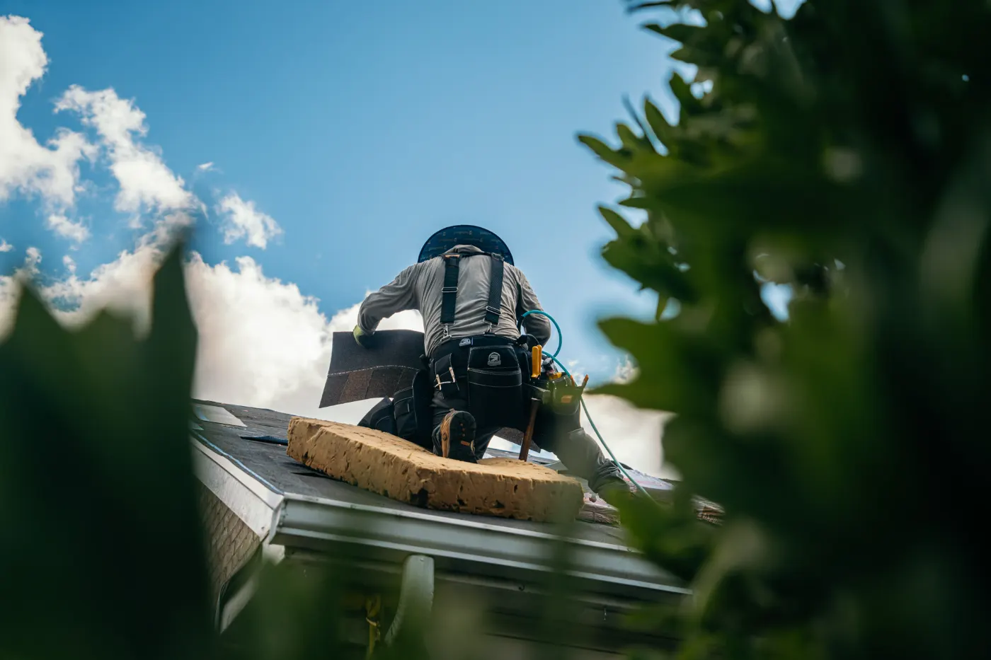 Manufacturer-certified roof installation in Fountaintown