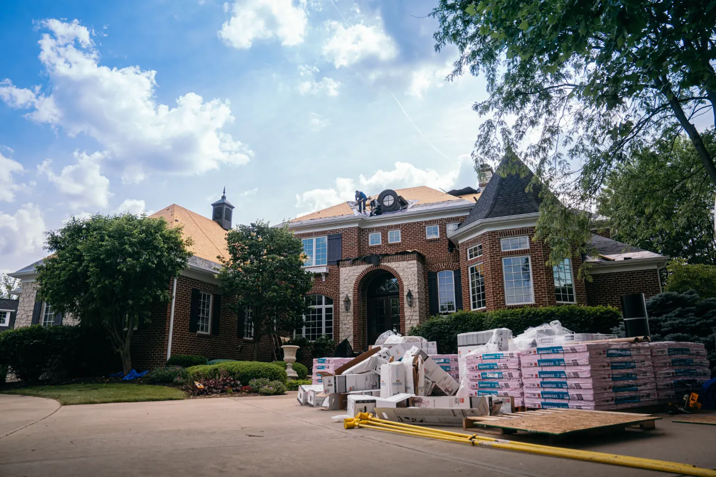 Tarping and dry-in on a Fountaintown commercial roof